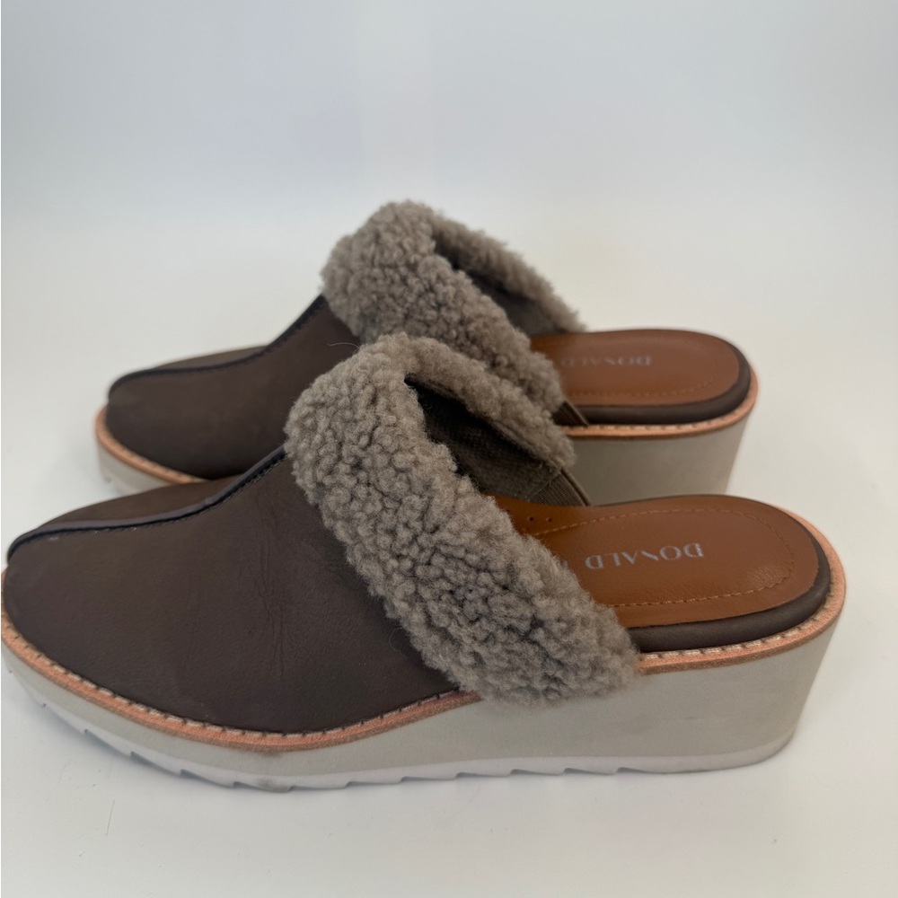 Donald Pliner Shearling Mule Clogs – Size 7